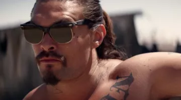 Les lunettes de soleil de Joe (Jason Momoa) dans The Bad Batch