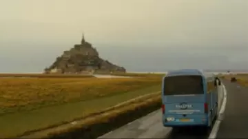 Mont Saint-Michel in Une semaine sur deux (Mathilde Seigner y Bernard Campan)