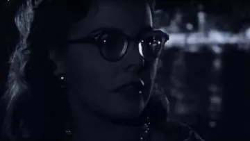 the film the stranger of the north express that watch the pretty little liars to the cinema S05 E11