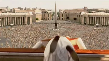 The St Peter's square, Vatican in The Pink Panther 2 (Steve Martin)