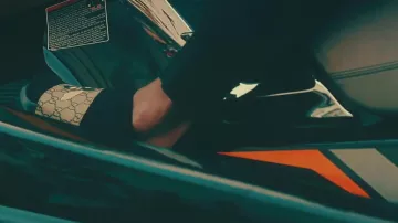 Tap Gucci Alonzo in her video clip Brawl