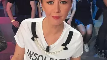 Le t-shirt Insolente d'Enora Malagré dans TPMP Touche pas à mon poste du 08/04/2017