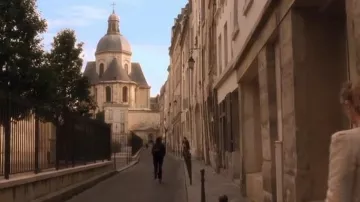 The rue des Jardins Saint-Paul in Paris in Before sunset
