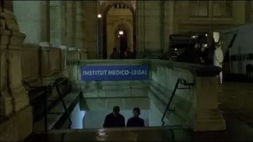 El Institut Médico Légal 2 Voie Mazas en París en La mémoire dans la peau