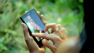 Le smartphone Nokia Lumia de Katy Perry dans son clip Roar