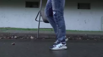 Sneakers Nike Air Max Zero in the clip Up to the last gram of NLP