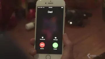 The smartphone Apple iPhone 7 Tree Gelbman (Jessica Rothe) in Happy Day Death