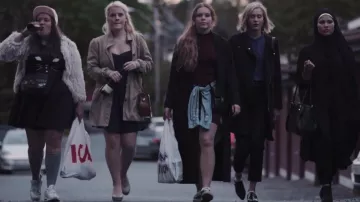 Shoes derbies of Noora Amalie Sætre (Josefine Frida Pettersen) in Skam
