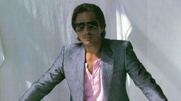 Sunglasses Carlisle James Crockett / Sonny (Don Johnson) in Two cops in Miami
