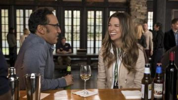 La veste de Liza Miller (Sutton Foster) dans Younger S04E03