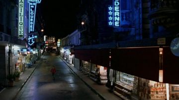 L'Avenue Bernadette Soubirous de Lourdes dans le film Le scaphandre et le papillon