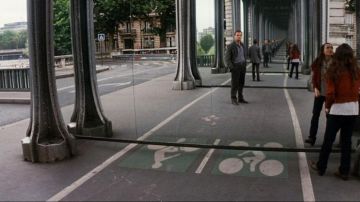 The Pont de Bir-Hakeim, Quai de Grenelle, Paris in Inception