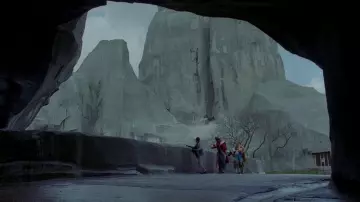 Le Zoo de Vincennes, avenue de Saint-Maurice dans le film Le père noël est une ordure