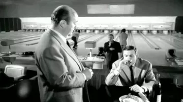 The Matène bowling alley in Fontenay-sous-Bois visited by (Fernand Naudin) Lino Ventura in the film Les tontons flingueurs