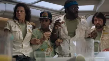 The hawaiian shirt of the technician Brett (Harry Dean Stanton) in Alien, the 8th passenger