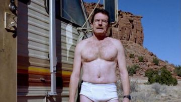 The authentic slip kangaroo of Walter White (Bryan Cranston) in Breaking Bad S01E01