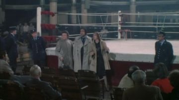 La salle Wagram pour une reconstitution d'un match de boxe dns Tendre poulet