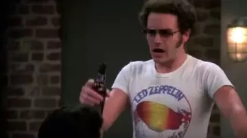 The t-shirt Led Zeppelin Hyde (Danny Masterson) in " That 70's show S07