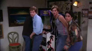 La borne arcade Space Invaders aperçue dans That 70's show S06E01