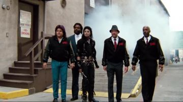 Le pantalon de Michael Jackson dans Moonwalker (Speed Demon)