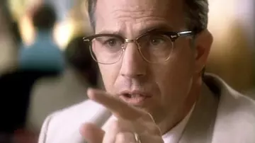 Les lunettes de vue Shuron Ronsir de Jim Garrison (Kevin Costner) dans JFK