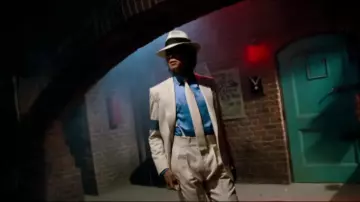 La réplica de la chaqueta blanca a rayas que lució Michael Jackson para el título Smooth Criminal in Moonwalker