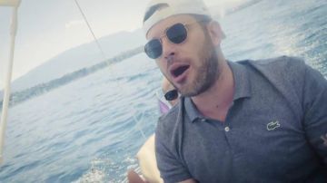 Sunglasses Ray-Ban in the clip New Pair of Biffty