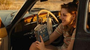 The French version of the book Du Côté de chez Swan Marylou (Kristen Stewart) in On the road