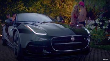 El Jaguar F-Type en el video musical sorry Not Sorry de demi Lovato