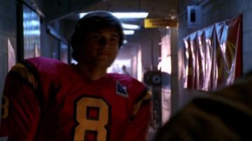 Camiseta de fútbol americano No. 8 de Clark Kent (Tom Welling) en Smallville