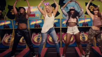 Denim Genetic Los Angeles from Beyoncé in the clip XO