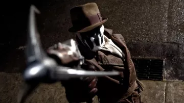 Abrigo marrón usado por Walter Kovacs / Rorschach (Jackie Earle Haley) como se ve en el vestuario de la película Watchmen
