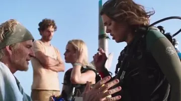 La combinaison de plongée Rip Curl de Lisa (Mandy Moore) dans 47 Meters Down / In the deep