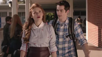 The shirt Lydia Martin (Holland Roden) in Teen Wolf S03E04