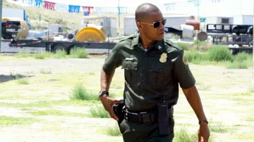 Sunglasses Ray-Ban Caravan Michael Dixon (Cuba Gooding Jr.) in Linewatch