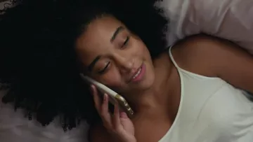 The iPhone case 7 of Maddy Whittier (Amandla Stenberg) in Everything, Everything