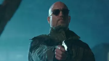 The glasses aviator by American Optical of Woody Harrelson alias colonel in The Planet of the apes : Supremacy