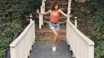 The leotard or tee shirt pink Bebe / Frédérique Houseman (Jennifer Grey) in Dirty Dancing