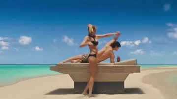 Pulsera estiloide Vanrycke de Laureline (Cara Delevingne) en Valeriana y la Ciudad de los Mil Planetas