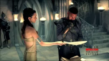 Pulsera/brazalete de brazo de Amberle Elessedil (Poppy Drayton) en Las crónicas de Shannara S01E04