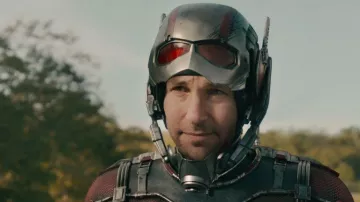 The helmet of Scott Lang (Paul Rudd) in Ant-Man