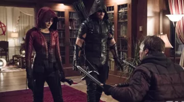 The leather costume red and black of Thea Queen / Speedy (Willa Holland) on Arrow