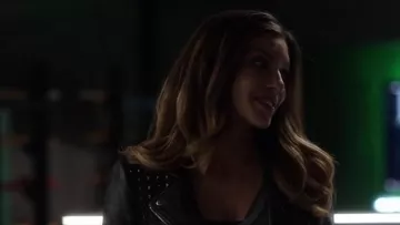 Le blouson Zara de Dinah Drake / Black Canary (Juliana Harkavy) dans Arrow S05E21