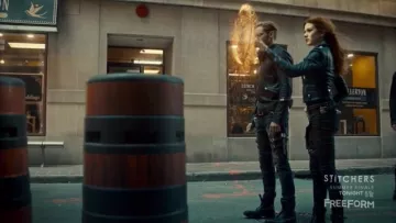 The jean Diesel Jace Wayland (Dominic Sherwood) in Shadowhunters S02E20