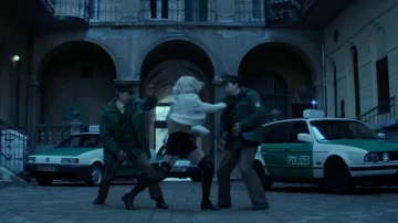 Botas de muslo de Stuart Weitzman usadas por Lorraine Broughton (Charlize Theron) en Atomic Blonde