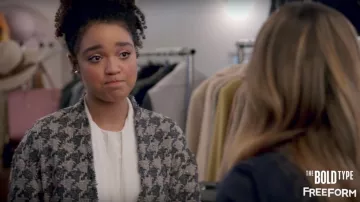Chaqueta de tweed Isabel Marant de Kat Edison (Aisha Dee) en The Bold Type S01E07