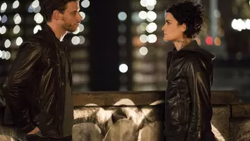 The black leather jacket of Jane Doe (Jaimie Alexander) in Blindspot