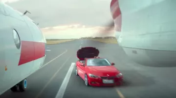 El BMW Serie 4 F33 descapotable rojo en Overdrive