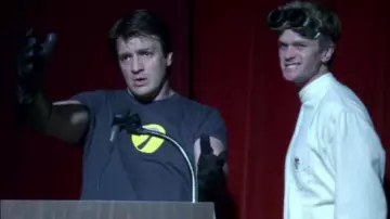 Les gants en latex du Captain Hammer (Nathan Fillion) dans Dr. Horrible's Sing-Along Blog