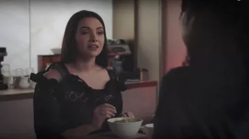 Top de correa de Jane Sloan (Katie Stevens) en The Bold Type S01E07